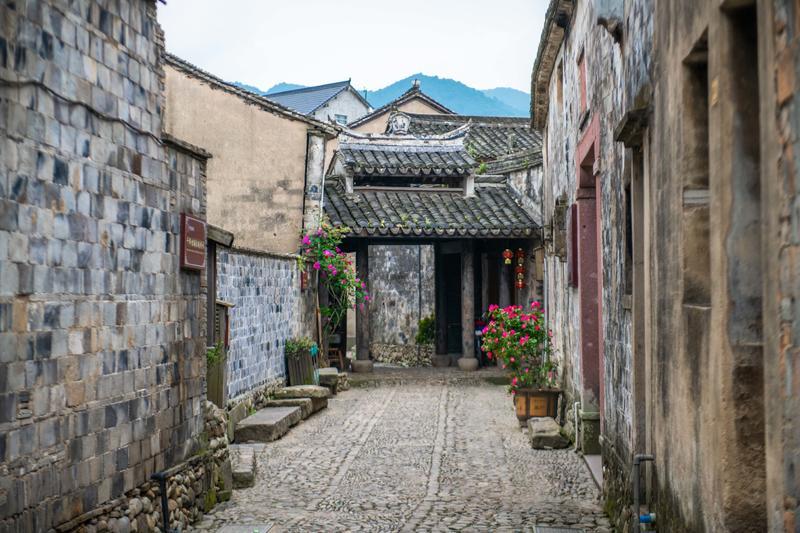 探秘吉鹿力问答社区,解锁女性性生活太过频繁对容易得什么病啊精彩世界!